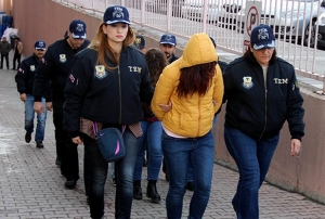 Kayseri'deki terr operasyonunda 2 kii tutukland