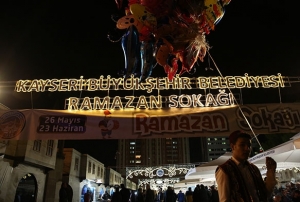  Ramazan Soka'na byk ilgi
