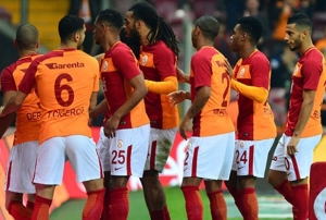 Galatasaray ile Akhisarspor 15. rand