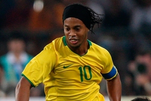 Ronaldinho futbolu brakt