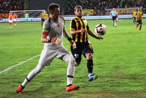 Galatasaray ikinci yarnn perdesini Ankaragc ile ayor