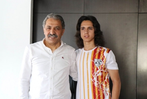 Kayserispor 7 Akademi oyuncusu ile profesyonel szleme imzalad