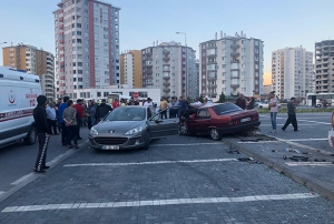 Yakut Mahallesi'nde trafik kazas: 3 yaral