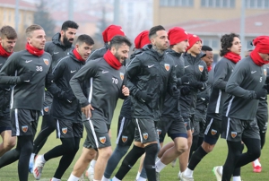 Kayserisporda Hedef Galatasaray Mandan Puan Almak