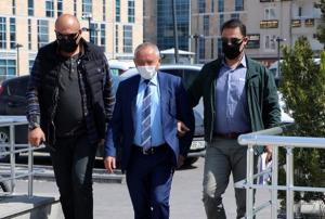 Eski CHP il yneticisi Cumhurbakanna hakaretten gzaltna alnd