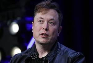 Elon Musk, insan beynini bilgisayara balayan Neuralink'i tantt