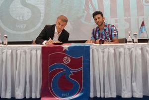 Trabzonspor, smail Kyba ile szleme imzalad