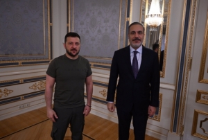 Bakan Fidan, Ukrayna Devlet Bakan Zelenskiy ile grt