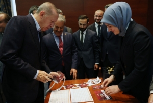 Cumhurbakan Erdoan, delege kartn ald