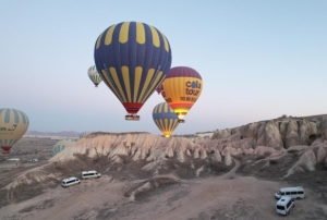 Kapadokya'yı 9 gnde 240 bin kişi ziyaret etti