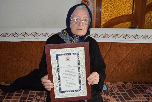 80 yandaki Fatma Erkse evinin Trk Eitim Vakf'na balad