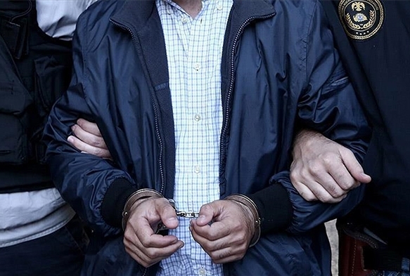 Aktif Eitimciler Sendikas yneticisi 20 kiiden 11'i tutukland