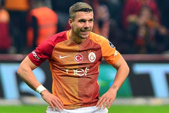 Podolski, resmen Galatasaray'dan ayrld