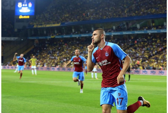 Trabzonspor le Burak Ylmaz arasnda ipler gerildi