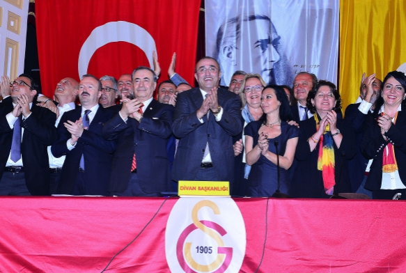 Mustafa Cengiz 2525 oyla bakan seildi