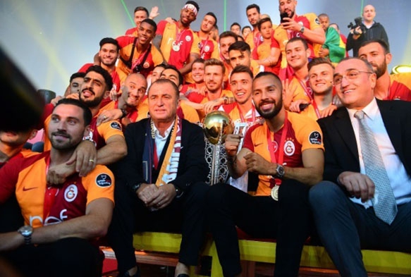 Galatasaray'da srpriz isimler takma dnebilir