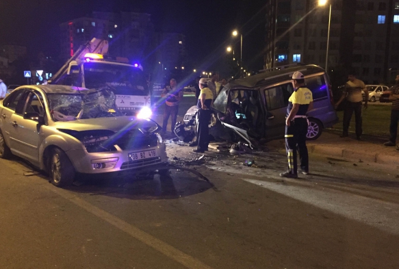 Kayseri'de trafik kazas: 8 yaral