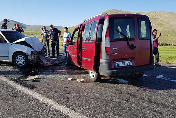 Kayseride trafik kazas: 5 yaral