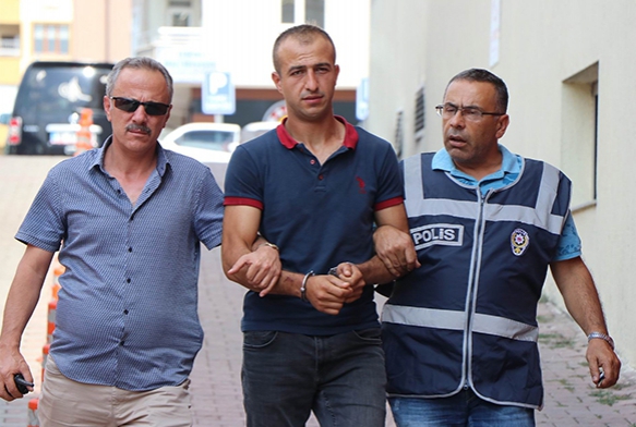 2 yl 6 ay kesinlemi hapis cezas bulunan ahs polise saldrd