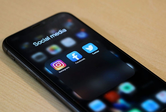 Sosyal mesafeyi sosyal medyada kapattk