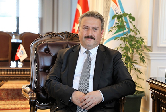Bakan Dr. Palancolu; Murat Eskiciye yeni grevinde baarlar diled