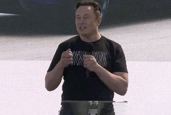 Elon Musk'tan arpc koronavirs aklamas 