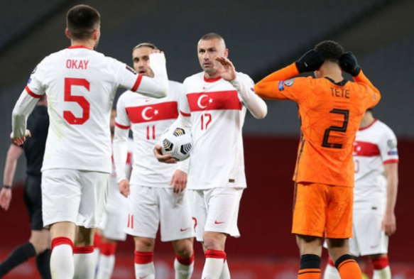 Trkiyenin Hollanda galibiyeti d basnda byk yank uyandrd