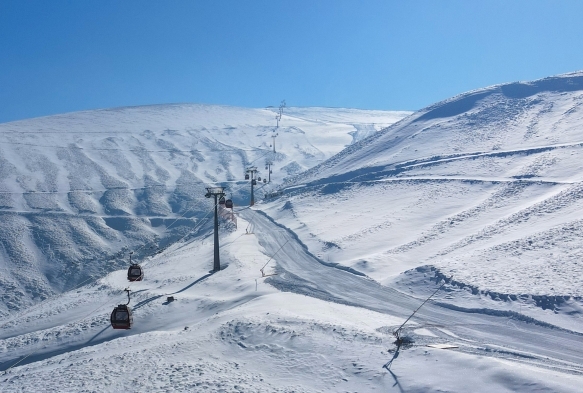Sezon ald kayakseverler Erciyes'te bulutu