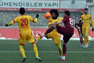 Kayserispor 5 dakikada ii bitirdi