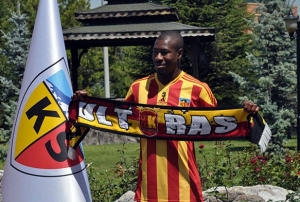 Kayserispor Prejuece Nakoulma ile 1 yllk szleme imzalad 