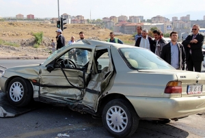  Kayseri'de trafik kazas: 8 yaral