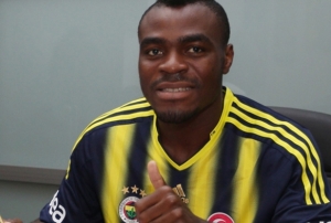 Emenike, Fenerbahe'yi Sildi