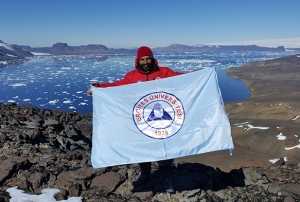 ER retim yesi Halc, bilim ekibi ile Antarktikada