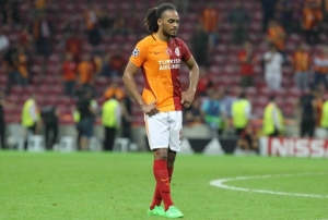 Galatasaray, Denayer'i KAP'a bildird