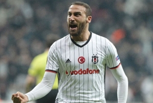 Cenk Tosun haftann golne aday