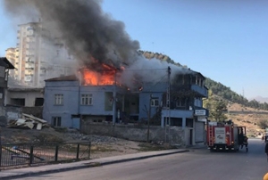 Karacaolu Mahallesi'nde korkutan yangn