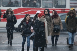  Kayseri'de beklenen kar ya balad