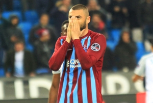 Trabzonspor'da Burak Ylmaz sezonu kapatt