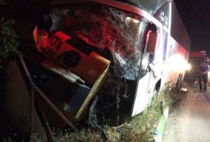  Afyonkarahisar'da trafik kazas, 2 l 3 yaral