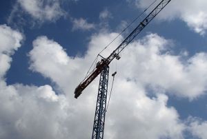 50 metre yksekteki vinte aya skan grevliyi itfaiye kurtard