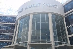 Adli tatil balad
