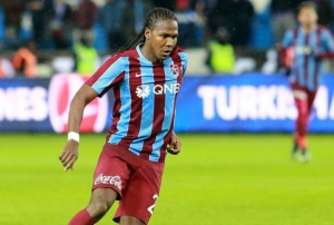 Hugo Rodallega kendini at