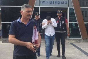 1 saat iinde 7 evi soyan hrszlar yakaland