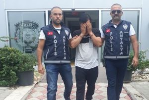 nce ev anahtarn kopyalad ardndan 650 bin TL'sini ald