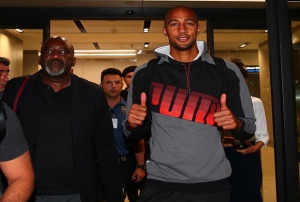 Steven Nzonzi stanbul'a geldi