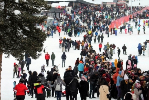 Erciyes'te haftasonu younluu: 100 bin kii Erciyes'te