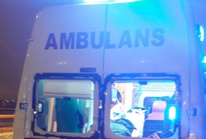 Hasta sevk eden ambulans kaza yapt: 2 yaral