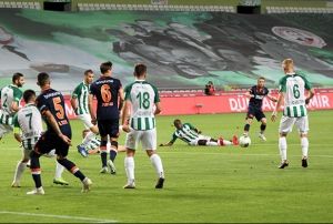 Ba�ak�ehir haftay� yara almadan kapa