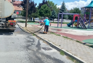 Melikgazi'de kurban kesim yerleri dezenfekte edildi