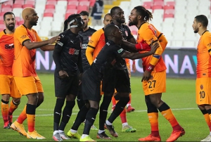 Galatasaray, Sivas'ta hata yapmad: 1-2